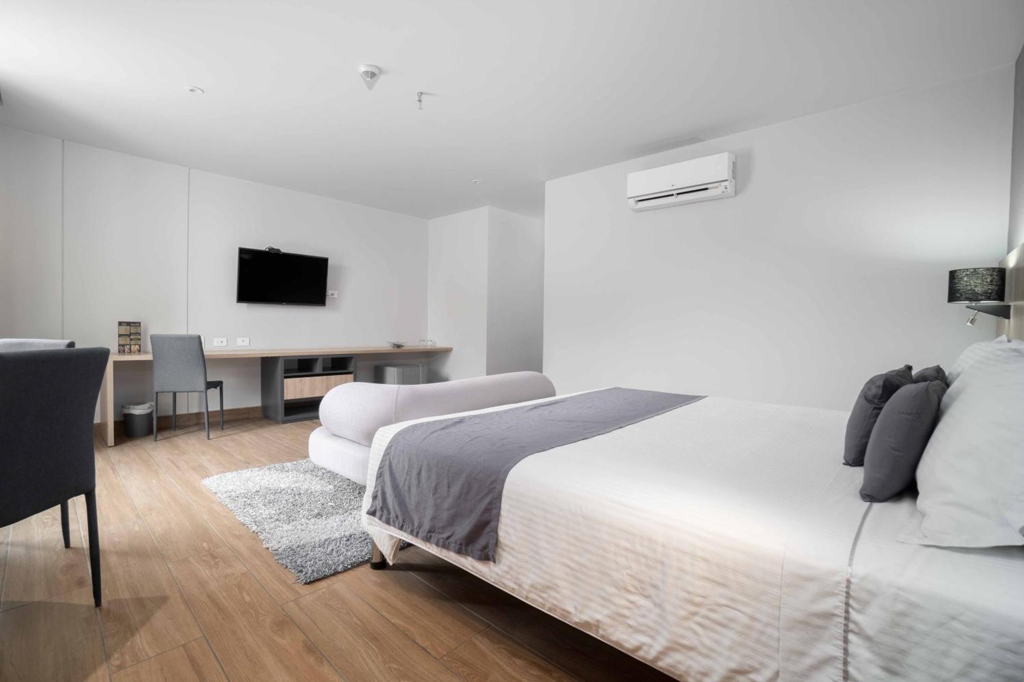 Hotel Plaza Del Lili 卡利 外观 照片
