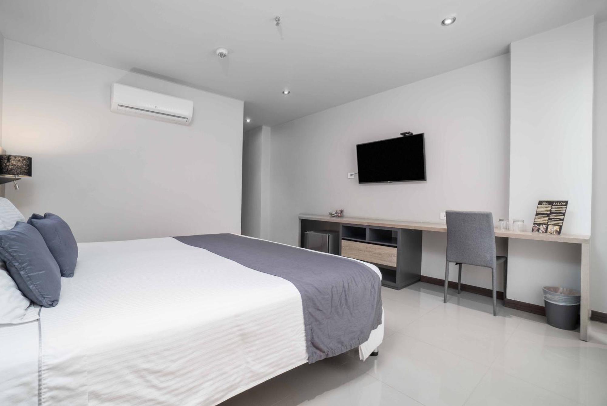 Hotel Plaza Del Lili 卡利 外观 照片
